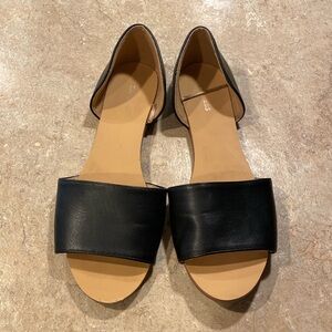 Express sandals size 8